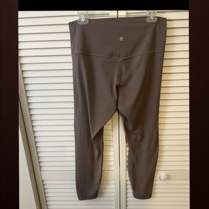 NWOT Lululemon size 12 25” align leggings